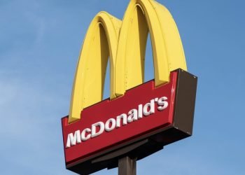 Hancur! Pendapatan McDonald’s di Q2 2024 Anjlok 12%, Ini Penyebabnya!