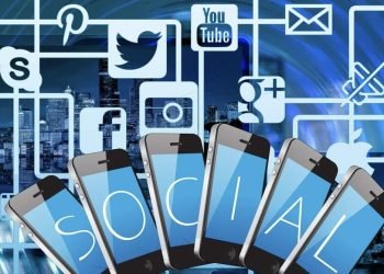 Jebakan Media Sosial: Membunuh Produktivitas dan Menciptakaan Kebiasaan Menunda-nunda (Procrastination)