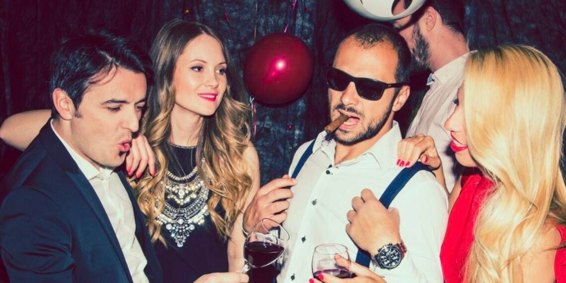 Materialisme Kultural: Kekayaan sebagai Ukuran Kesuksesan