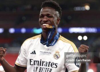 gaji vinicius junior di real madrid per bulan, minggu, dan hari