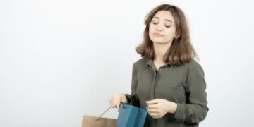 apa itu emotional spending dan cara mengatasinya