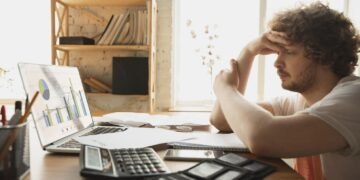 penyebab financial burnout dan cara mengatasinya